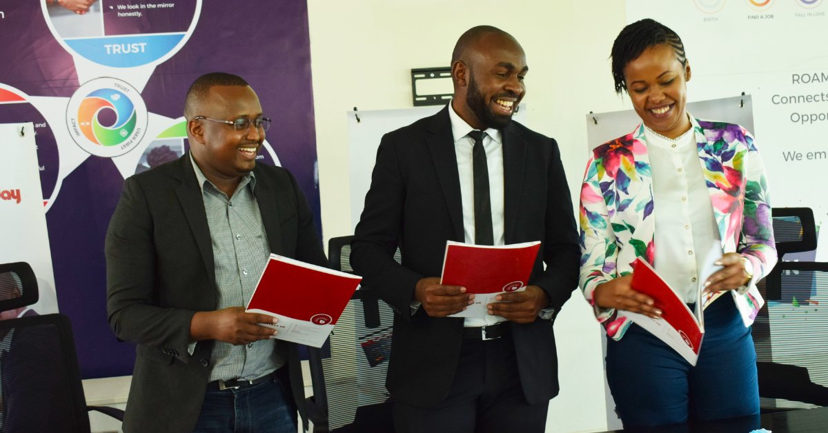 BrighterMonKE's tweet photo. Our CEO Emmanuel Mutuma, Marketing Manager Pancy Maina &amp; Head of HR @BrighterMonKE &amp; Uganda Kimani Kinuthia at the launch of the Kenya Employee Satisfaction Report 2021. Get the full report here: https://t.co/YKGn5fkNXV
#EmployeeSatisfactionReportKE #BrighterMondayKenya https://t.co/Xavm2VVVvB