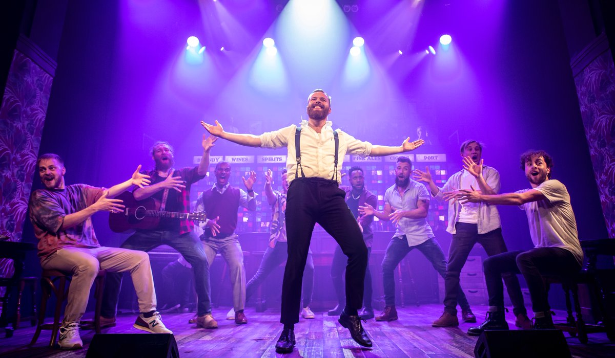 NEW REVIEW: The Choir of Man (<a href="/choirofman/">The Choir Of Man</a>) at the Arts Theatre (<a href="/theartstheatre/">Arts Theatre West End</a>) ★★★★★ 

"...rich, raw, undeniable talent..." bit.ly/3084GwG