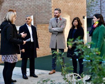 Max Fordham LLP (@maxfordhamllp) on Twitter photo Coinciding with #COP26, <a href="/MayorofLondon/">Mayor of London, Sadiq Khan</a> Sadiq Khan paid a visit to one of the UK's largest #Passivhaus developments, Agar Grove Estate, to see how both social and private residents benefit from the highest #GreenBuilding standards.
More on our website: maxfordham.com/news/mayor-sad… Coinciding with #COP26, <a href="/MayorofLondon/">Mayor of London, Sadiq Khan</a> Sadiq Khan paid a visit to one of the UK's largest #Passivhaus developments, Agar Grove Estate, to see how both social and private residents benefit from the highest #GreenBuilding standards.
More on our website: maxfordham.com/news/mayor-sad…