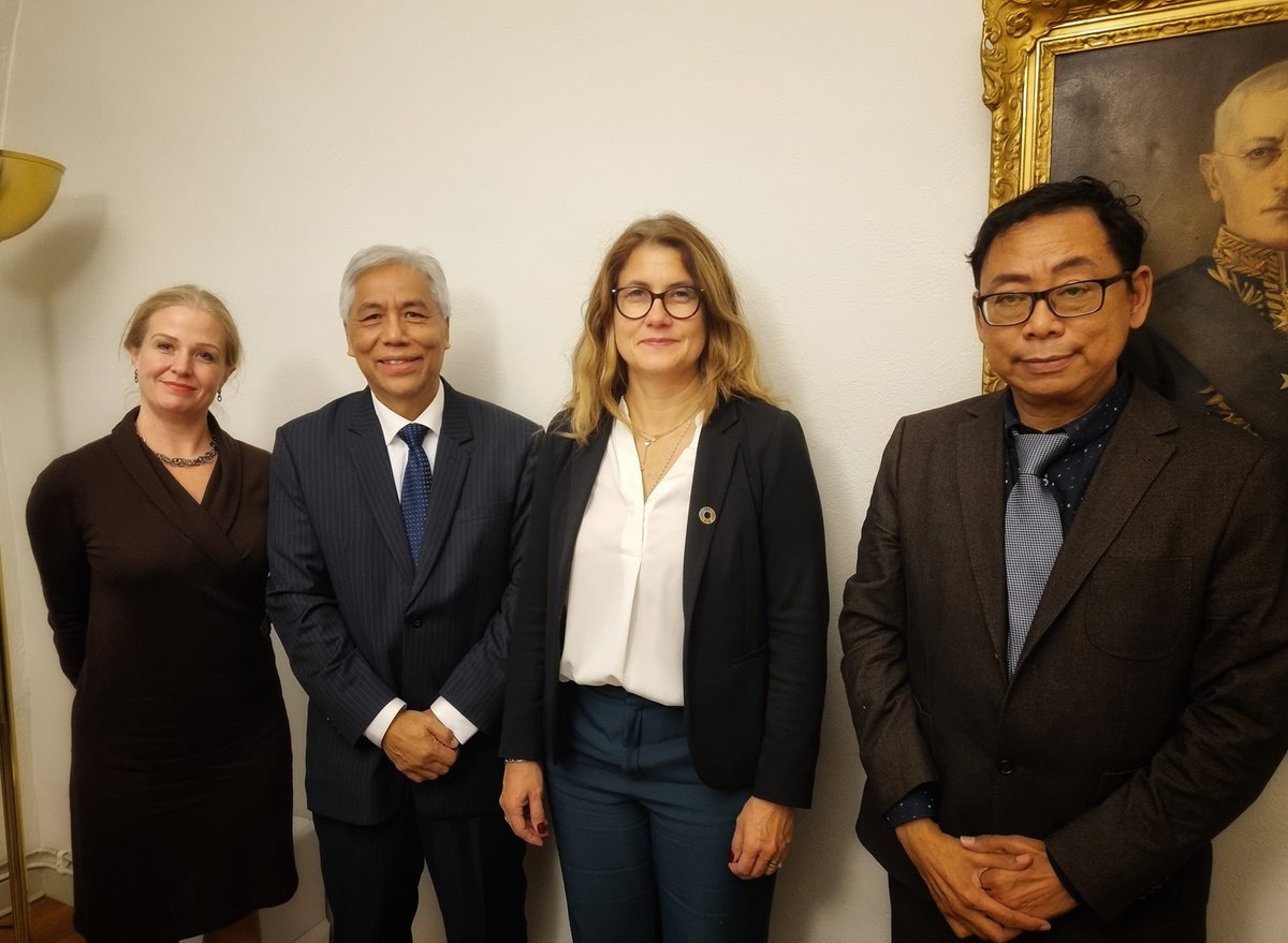 NUGMyanmar's tweet photo. Union Minister of #MoHR H.E @aung_myo_minn and Union Minister of #MoFUA H.E Dr. Lian Sakhong are currently on NUG mission in #Stockholm, meeting with Swedish officials to discuss current affairs in #Myanmar.
#WhatsHappeningInMyanmar https://t.co/HFWrYycmAD
