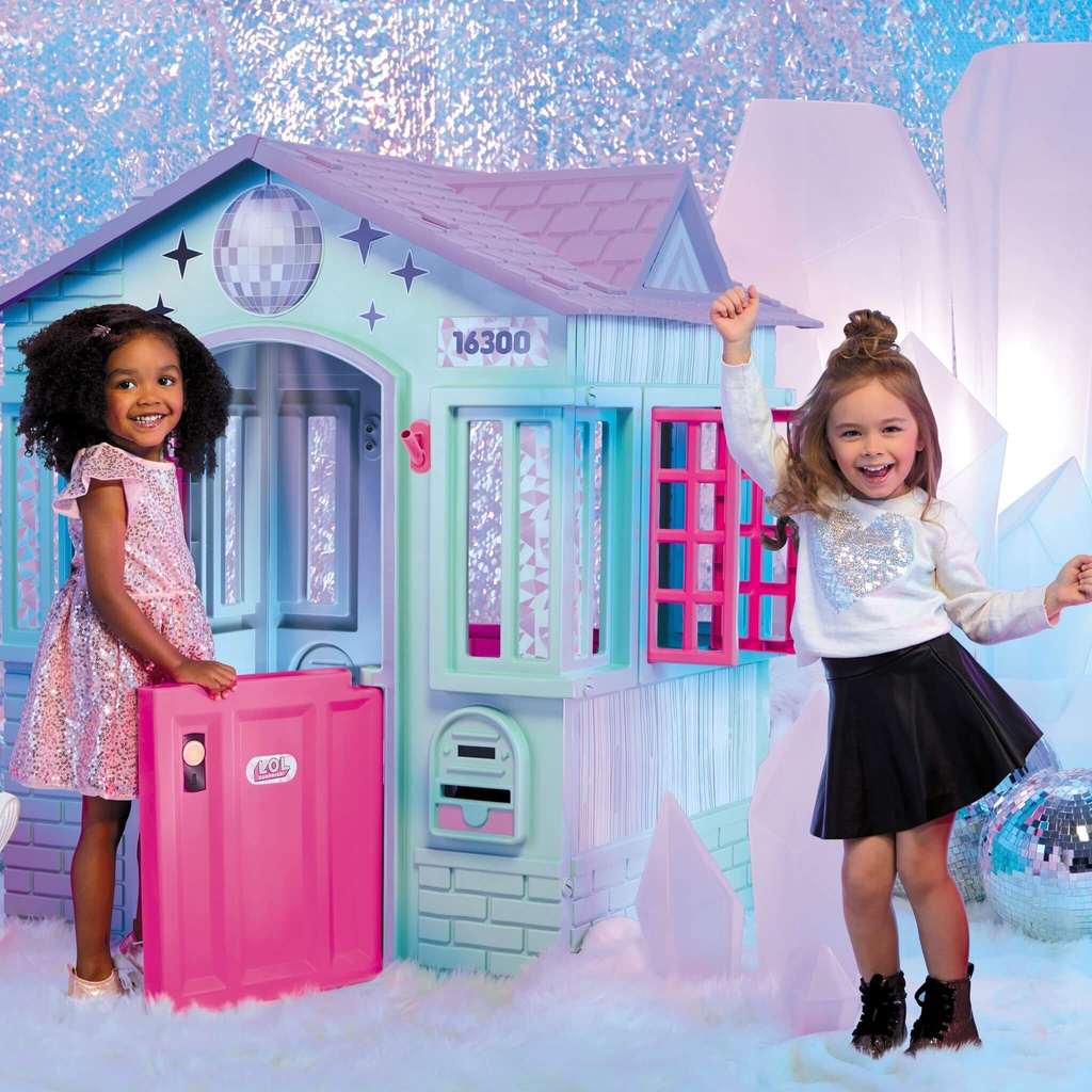 BabySouk.com Dubai (@babysouk) on Twitter photo You and your kids are sure to love this <a href="/littletikes/">Little Tikes</a> fashionable playhouse with its light-up disco ball, inflatable chair, glittery details, working doors, windows, and shutters.
#wherefamilybegins #babysouk #littletikes #LOL You and your kids are sure to love this <a href="/littletikes/">Little Tikes</a> fashionable playhouse with its light-up disco ball, inflatable chair, glittery details, working doors, windows, and shutters.
#wherefamilybegins #babysouk #littletikes #LOL