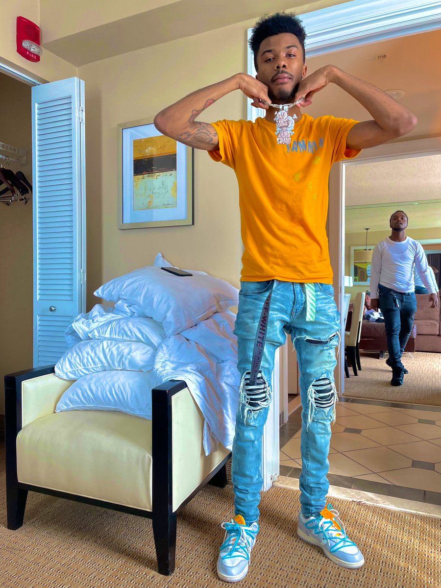 CsdHank's tweet image. its like i got money to please everybody else 💯 #LLDAMEN💔