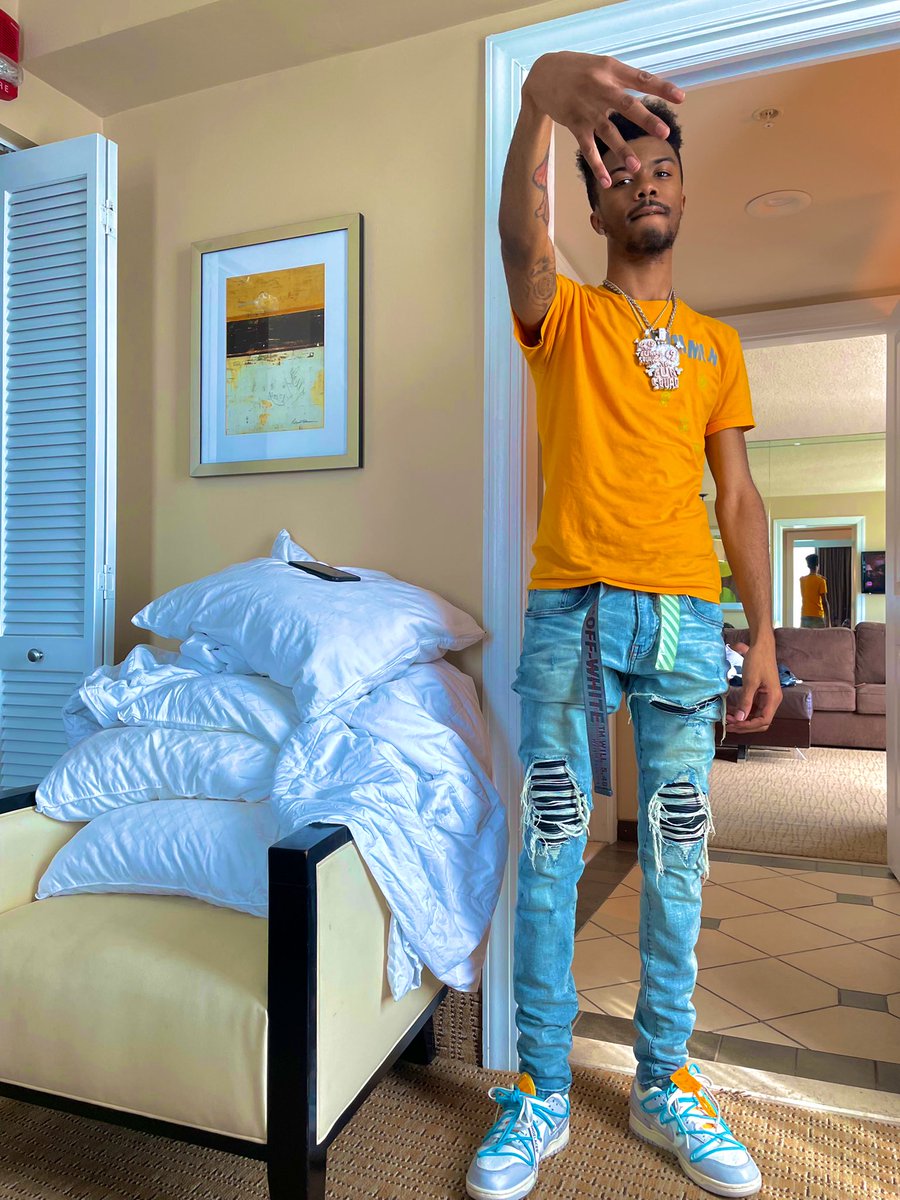 CsdHank's tweet image. its like i got money to please everybody else 💯 #LLDAMEN💔