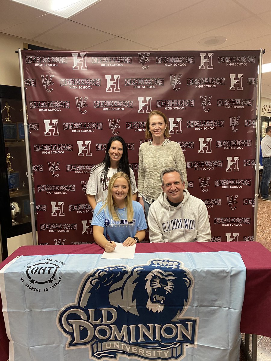 mike_deprisco's tweet photo. Lil sis is a full ass D1 athlete now after signing day with @ODULacrosse🙌 She still can’t guard me though https://t.co/LQ6zjMBBQz