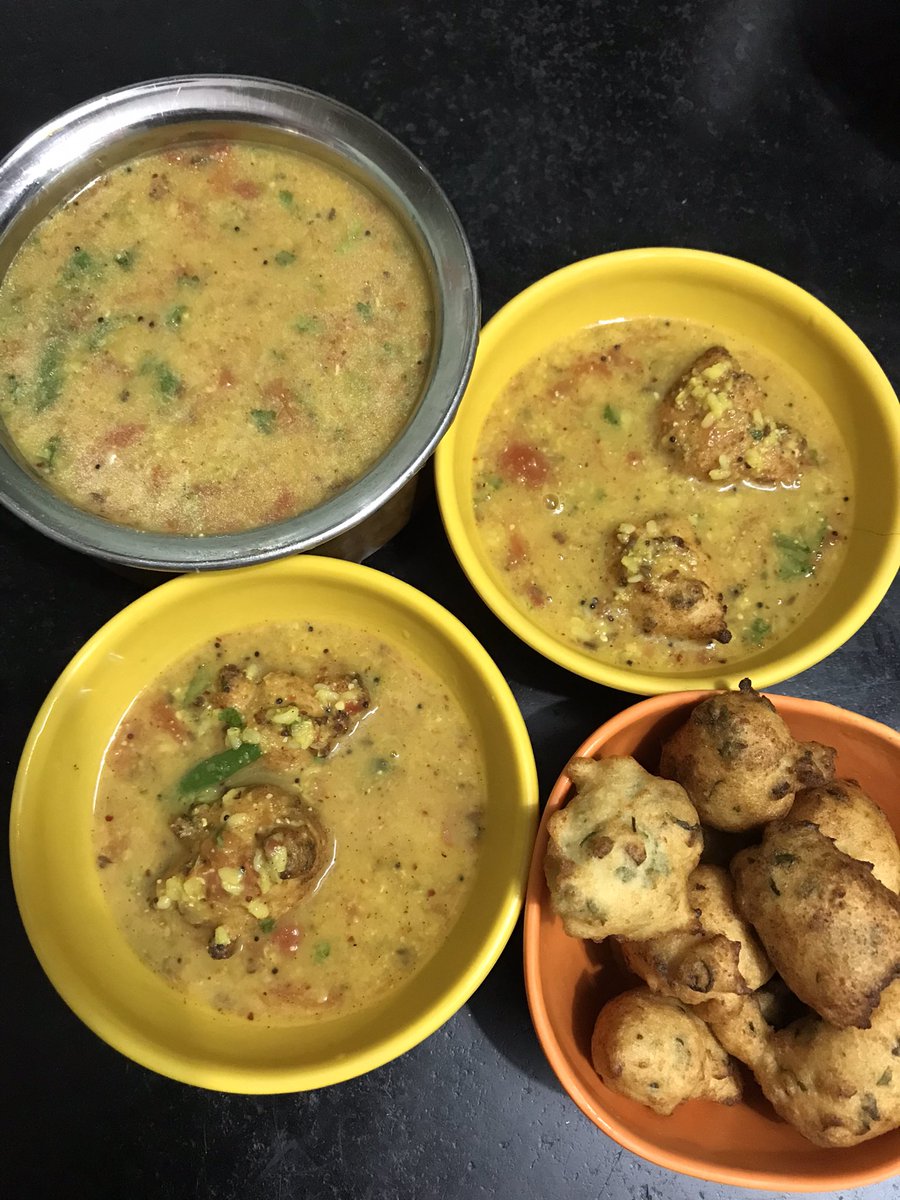 Bonda Soup ready!  😋🤤♥️

#Karnataka #KarnatakaFood #KarnatakaCuisine #food #foodie #foodblog #foodblogger #vegetarian #EveningSnack