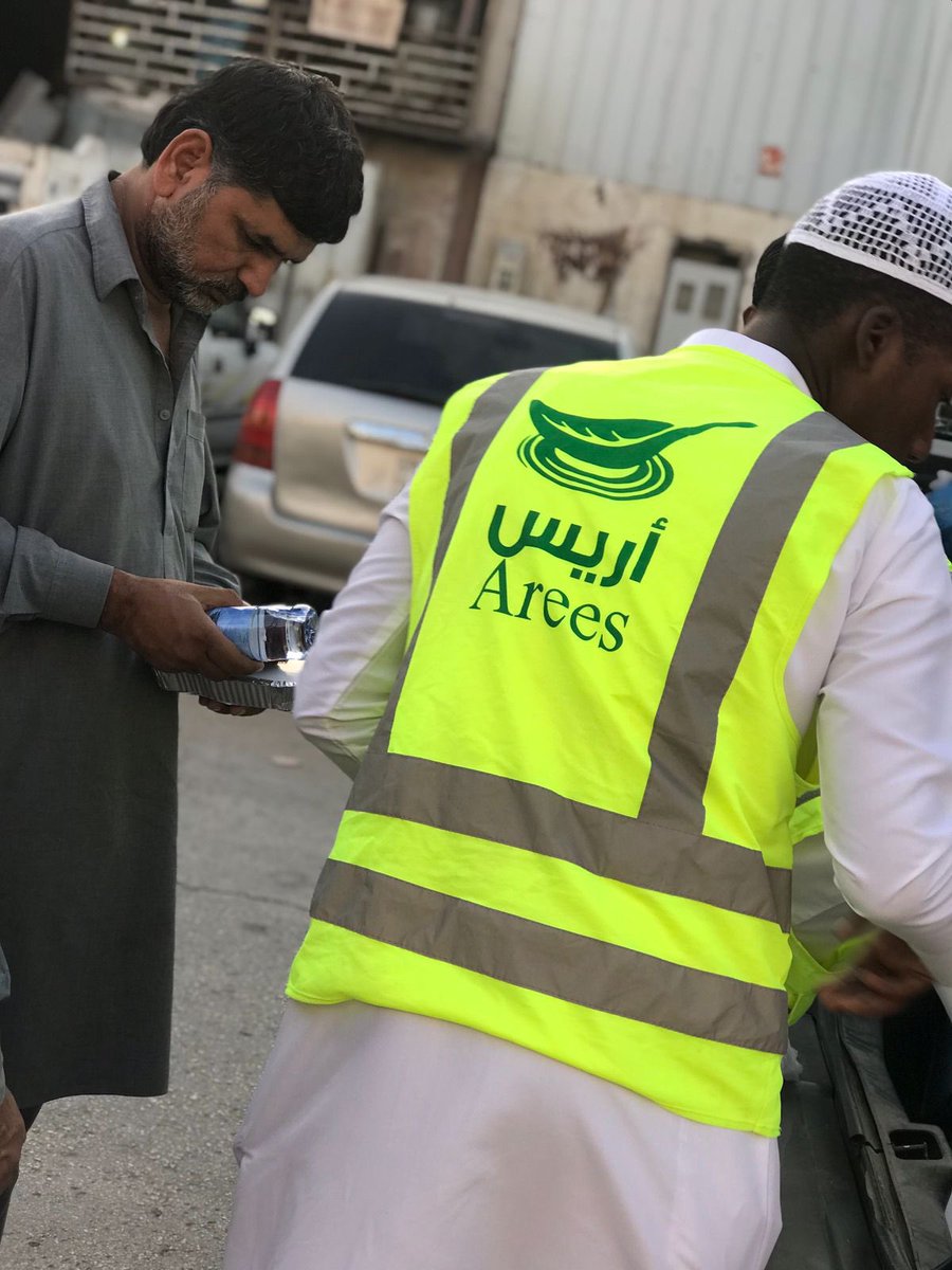 sh_05r's tweet photo. جانب من المشاركات التطوعية بالتعاون مع أريس الوقفية #التطوع https://t.co/THCQJcJsOt