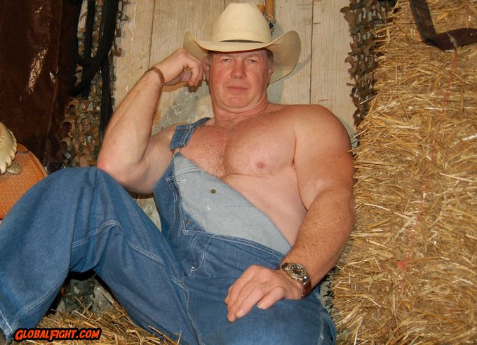 1 pic. Cowboy Buddy VIEW HIS DAILY NUDES on his page at https://t.co/uDvNgxouOP   ---    #cowboy #muscle