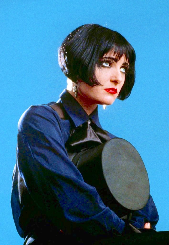 JakeRudh's tweet photo. Siouxsie Sioux / 1988

📷 Ebet Roberts https://t.co/ympZwJVxFo