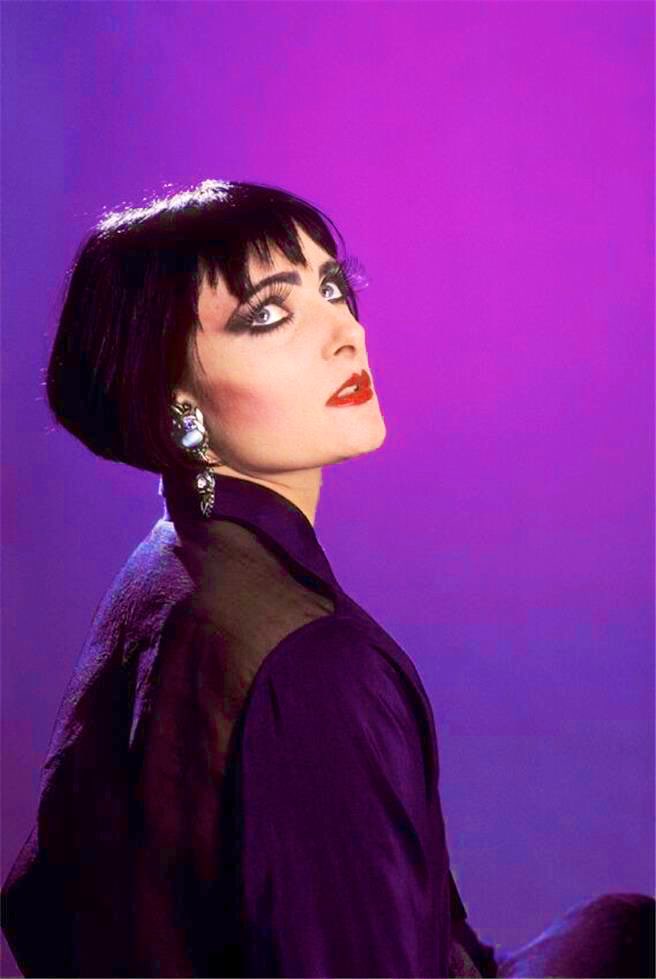 JakeRudh's tweet photo. Siouxsie Sioux / 1988

📷 Ebet Roberts https://t.co/ympZwJVxFo