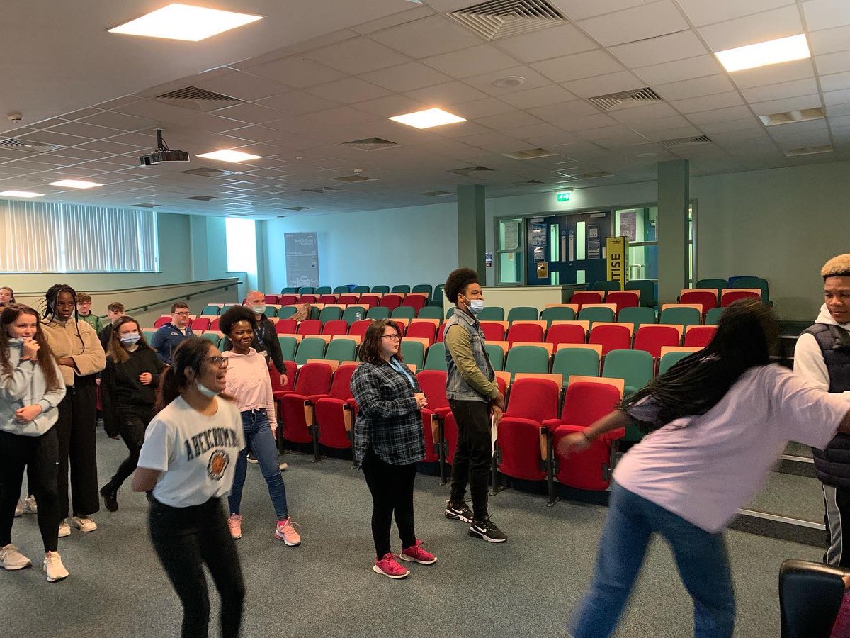 Youthscape1's tweet photo. Team building games 🤪 https://t.co/OaWjgjzXeo