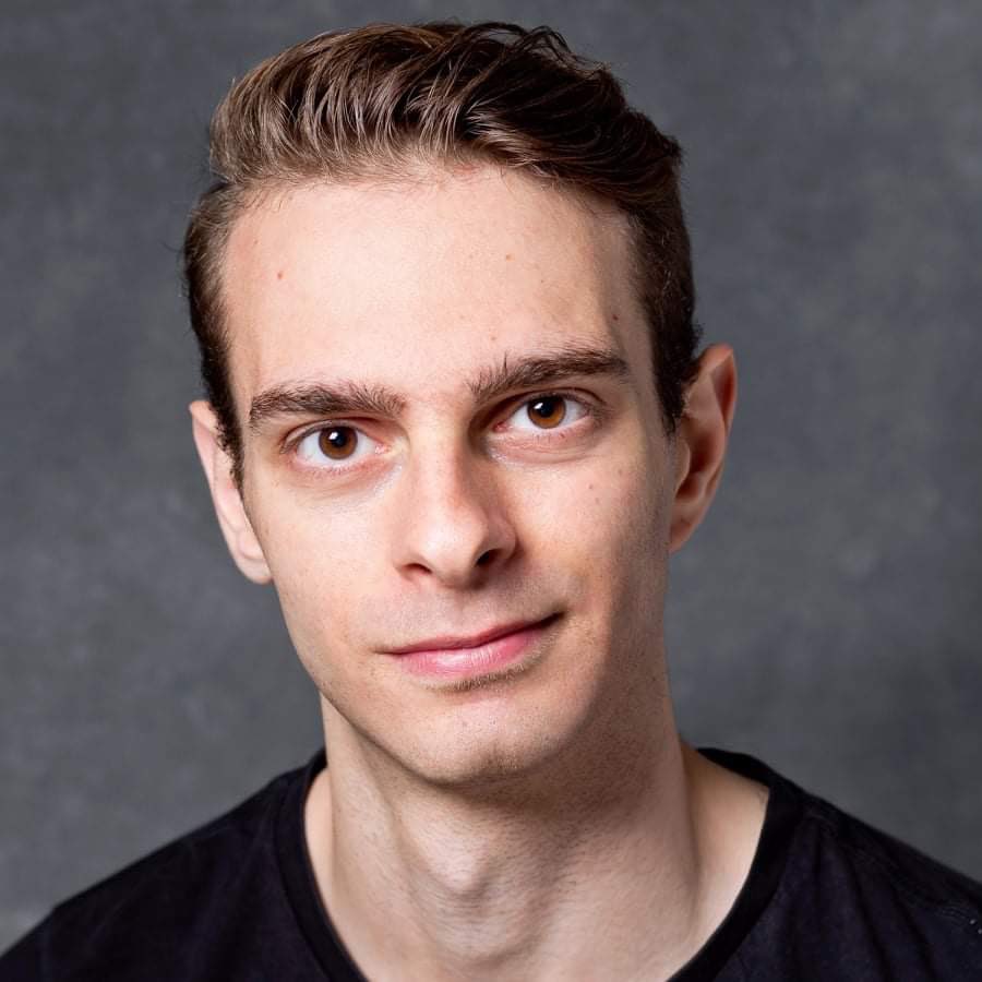 E15MAActing's tweet photo. Carmine Tiberini is a London-based Italian actor with a background in breakdance. Carmine is intrested in stage and screen work. He is passionate about physical theatre, and will appear in the play Internal Inquity (November 14th) where he plays the lead. https://t.co/xO2XDldSW9 https://t.co/qGpDL7QsqB