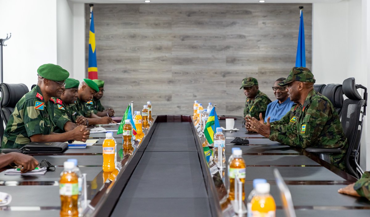 RwandaMoD's tweet photo. The Democratic Republic of Congo Armed Forces (FARDC) Chief of General Staff, Gen Célestin Mbala Munsense is on an official visit to Rwanda. https://t.co/Fw3Nrz4BLz https://t.co/lRbszKQ8No