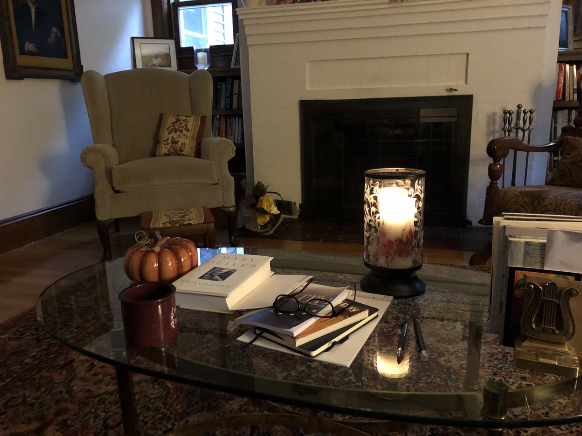 Leahydp2's tweet photo. A few moments of quiet and reflection before I head out this morning. Thinking of what’s before me on the table offer clues as to what makes me tick. My journal, the daily readings, theology of Michael Himes and the poetry of Mary Oliver. Feeling grateful and blessed. https://t.co/XIL7SUgZgM
