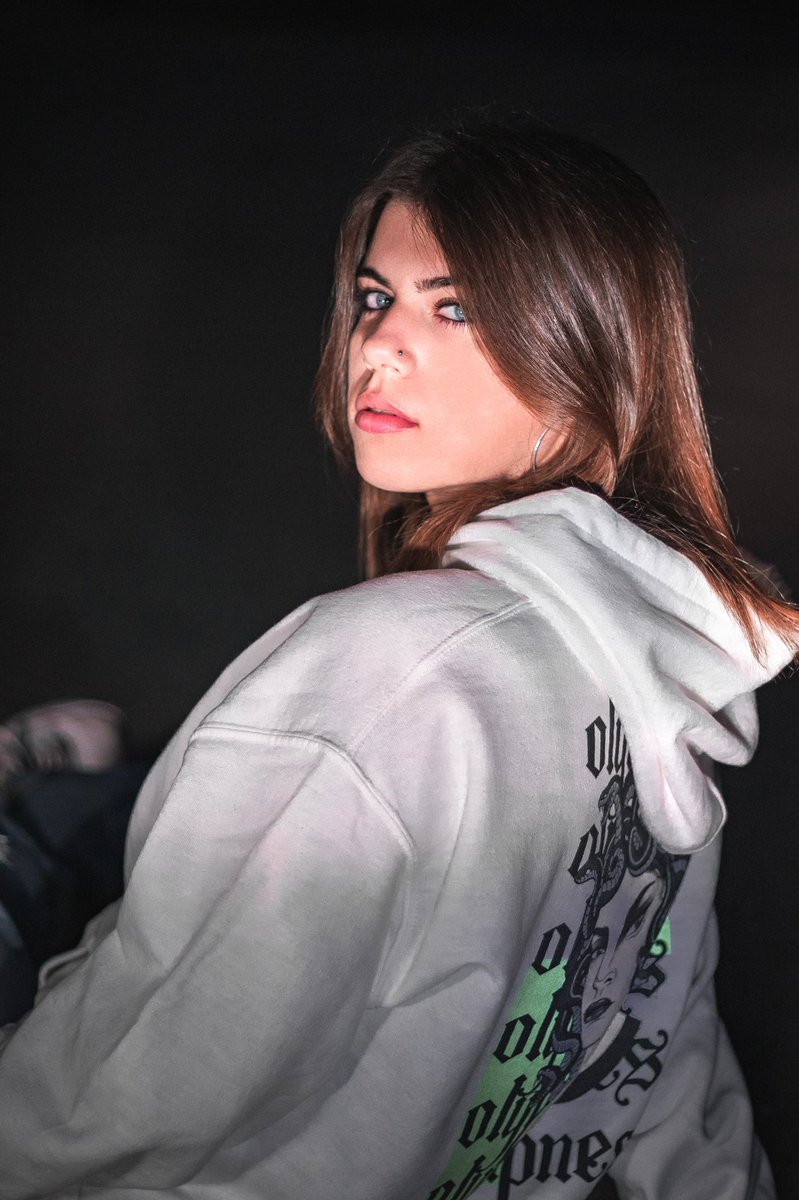 Olympnes tweet media