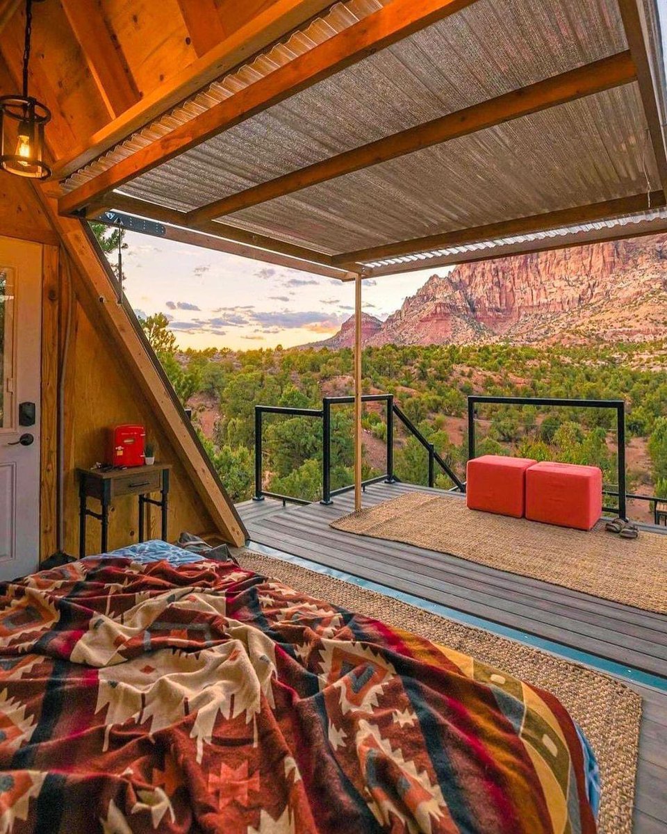 The Best Seats VIP tweet media