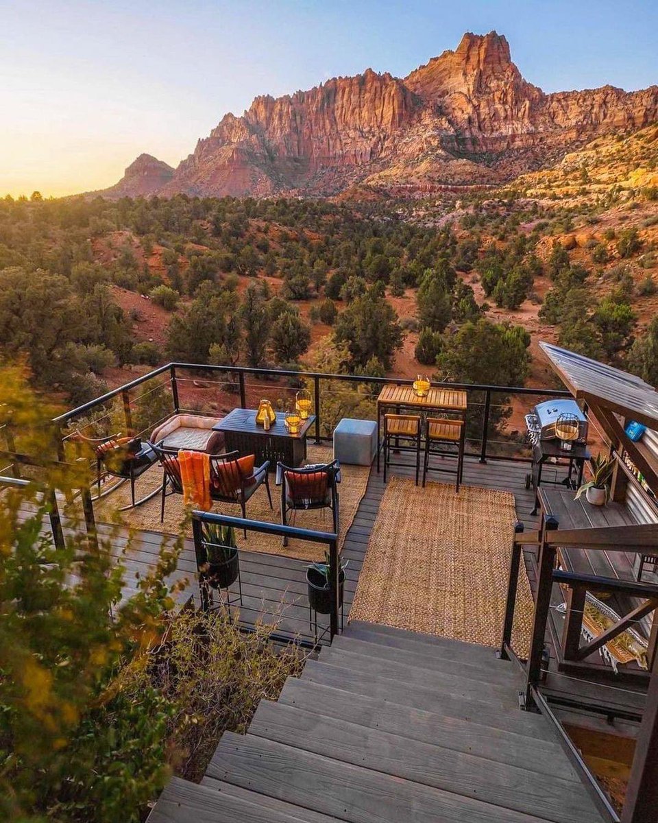 The Best Seats VIP tweet media