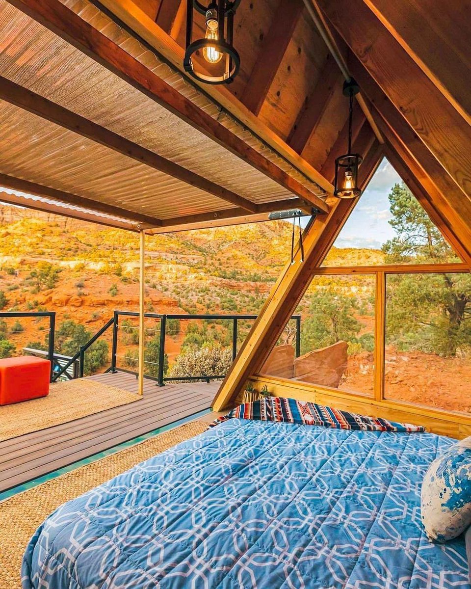 The Best Seats VIP tweet media