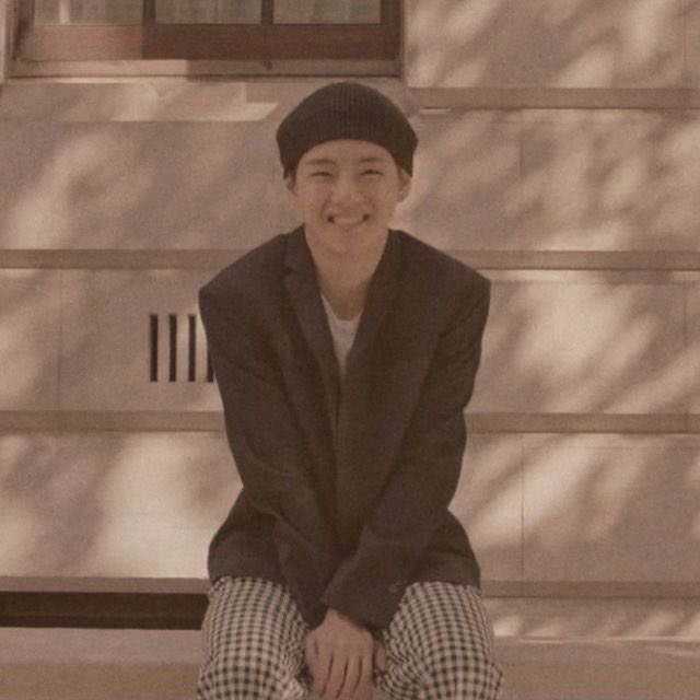zahraglmp's tweet photo. ثرد كلاسيك كيم تهيونگ✨🤎
وايب ارامش🍂

🐯𝓚𝓲𝓶 𝓽𝓪𝓮𝓱𝔂𝓾𝓷𝓰 𝓽𝓱𝓻𝓮𝓪𝓭 https://t.co/hDqW1lT7PR