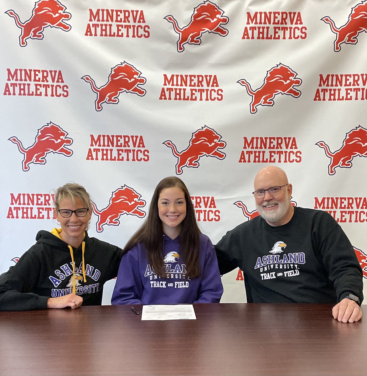 Minerva_XC's tweet photo. Congratulations to Abby Wheeler as she signs her letter of intent to participate in track &amp; field at Ashland University! #goeagles https://t.co/LZDHhoV9GV