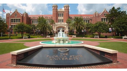 FSUNeuroscience's tweet image. Interested in a PhD in Neuroscience? We can’t wait to meet you @ABRCMS #ABRCMS2021 Stop by our booth to get your questions answered from Dr. Lisa Eckel, graduate program director @FSUNeuroscience