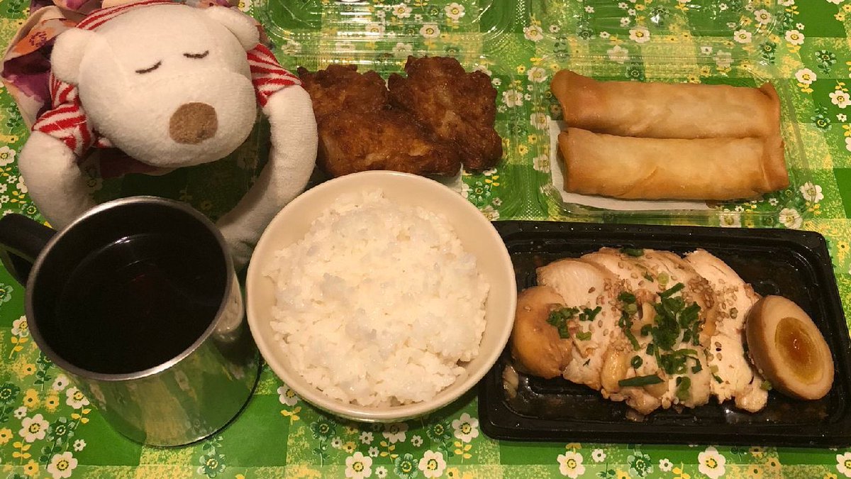 LittleHappyTV's tweet photo. お疲れ様です✨

鶏チャーシュー🥩
炙りチキン🍗
春巻き🥓
白米🍚

本日YouTubeに動画アップしました🌈
明日２回目のワクチン接種なので金曜日の動画はお休みします🙏

🆕YouTube最新動画
https://t.co/g5bgK25mRp
【やよい軒 期間限定】すき焼き定食🥘
一人鍋を全力で楽しんでみた💪

#グルメ
#飯テロ https://t.co/bSzvOyTWpv