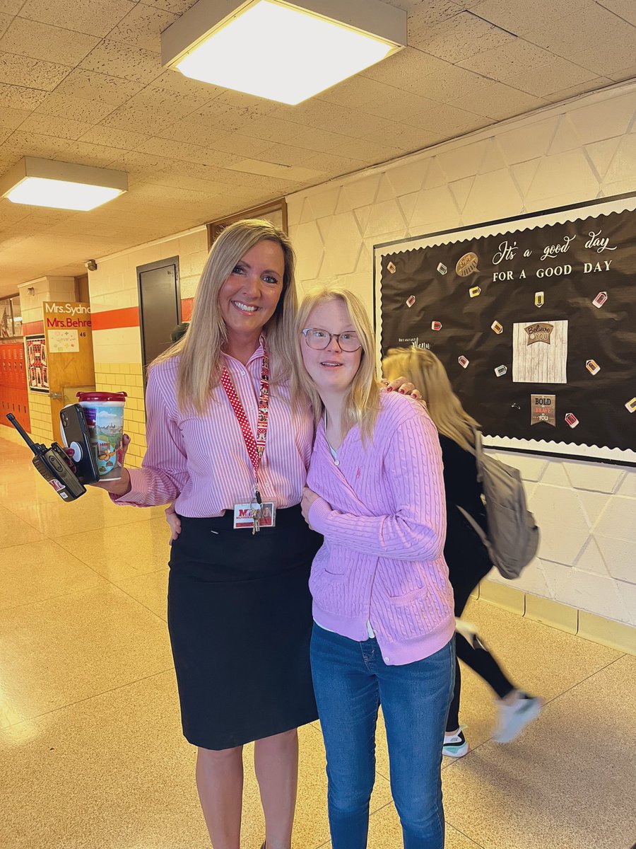 Twinning with my students is the best! We planned this and both remembered :) #lovemyjob @MjhToddwells <a href="/EmilyDoblinger/">Emily Doblinger</a>