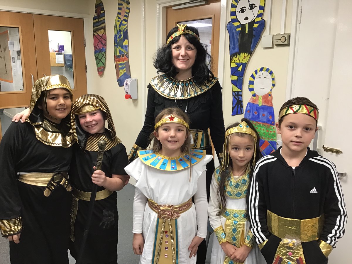 Pool CE Primary Sch tweet media