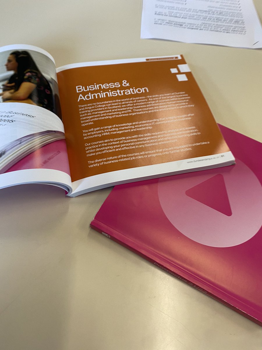 D&A Senior Phase tweet media