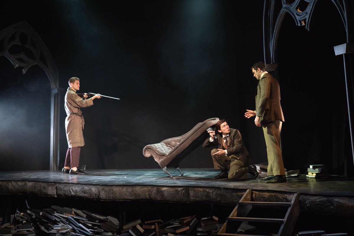 Into Battle is available to stream On Demand now 🎞
stream.theatre/season/203
For each ticket bought before Remembrance Sunday a donation of 50p will go to <a href="/PoppyLegion/">Royal British Legion</a> 🌹

📸 Photos by Veronika Mills