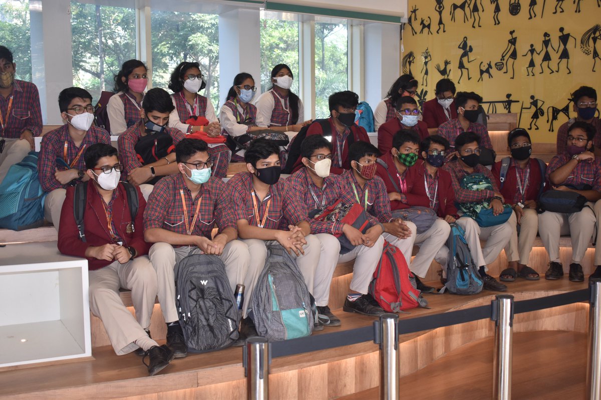 stpibbsr's tweet photo. On the occasion of #WorldScienceDay @stpibbsr organized visit of students from #DAVCSPUR & #SaiInternationalSchool to acquainted on the Technological Innovation,to encourage them for Innovation,to be Creative as well as to aspire for an Innovation led Entrepreneurship in future. https://t.co/SvrqI3d4tL