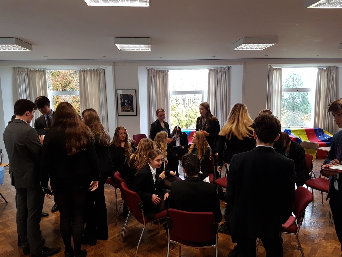 Kingswood Sixth Form tweet media