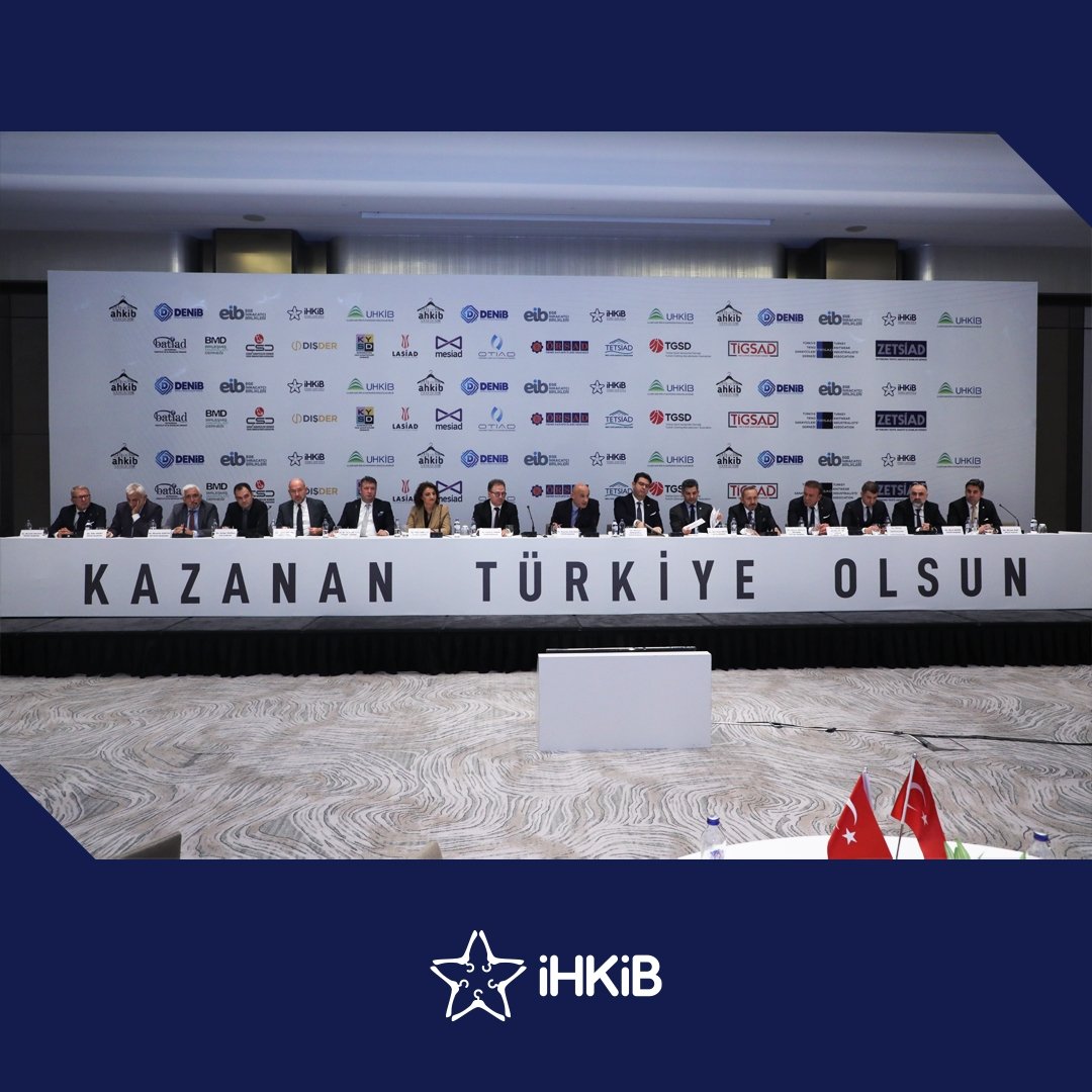 ZetsiadOrg's tweet photo. İHKİB önderliğinde, 5 Birlik, 13 Sektör Derneği Başkanı’nın katılımı ile sektör olarak tek ses olduğumuz, pamuk ve pamuk ipliğinde yaşanan sıkıntılar ve yetkililerden taleplere ilişkin basın toplantısı gerçekleştirildi. Toplantıya başkanımız Mustafa Sartık katılım sağladı. https://t.co/2FtyeSK7le
