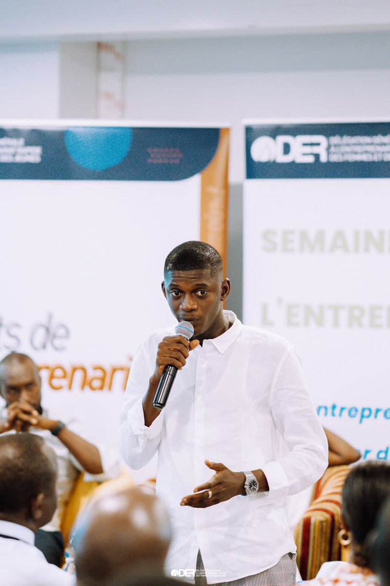 dersenegal's tweet photo. Merci à tous ceux qui étaient présents et contribuent fortement à la promotion de la #destinationSenegal par leur créativité @awatou @travelwithziggy @ElzoJamdong @boubou_design @FlaCaRapid @cheikhsenghor12 @faynaraa @yesni50256988 @BachirDiaw @JaawKetchup #taphatoure #djibyseye https://t.co/HBxrZfsnXN