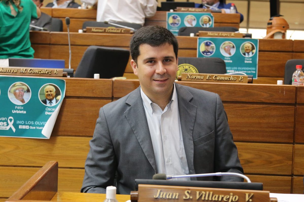Fotos| Desarrollo de la Sesión Extraordinaria 

Proyecto de Ley “Que aprueba el Presupuesto General de la Nación, para el Ejercicio Fiscal 2022”.

<a href="/ARDIPUTADO/">Andres Rojas Feris</a> <a href="/KattyaGonzalez9/">Kattya Gonzalez</a> <a href="/DiputadaSanchez/">Diputada Esmerita Sánchez</a> <a href="/sebavillarejo/">Seba Villarejo</a>