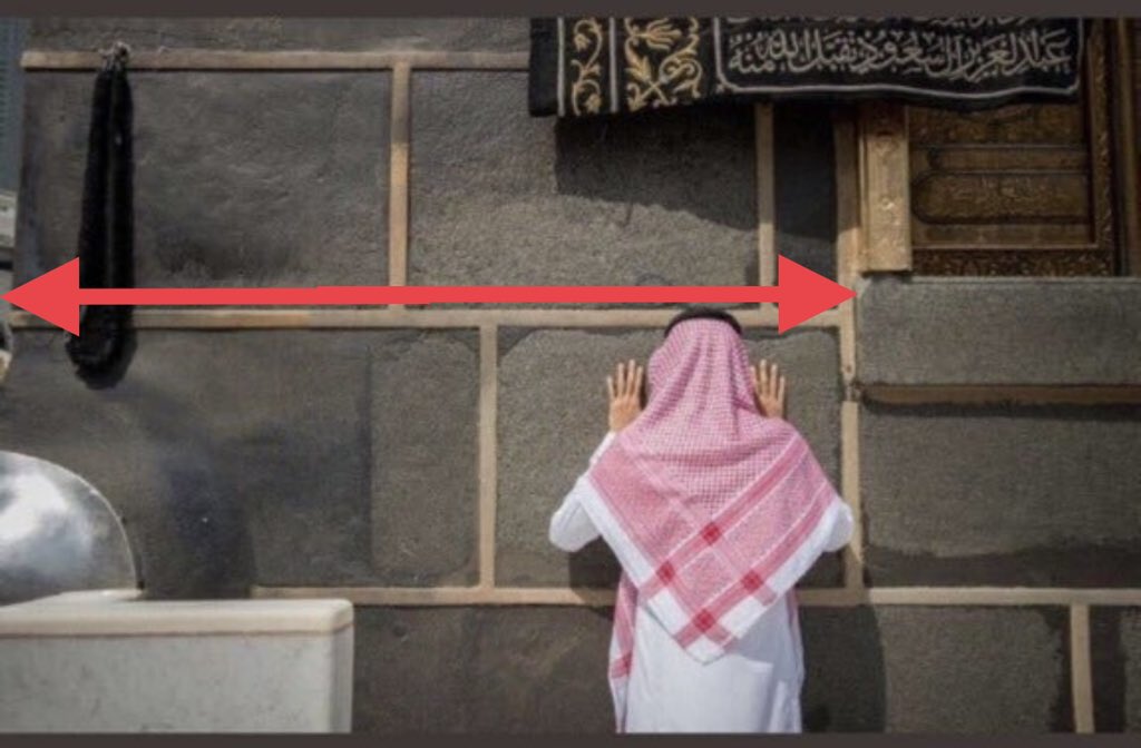 aamshaya's tweet photo. (الدعاء عند الملتزم)

جاء عن ابن عباس وغيره من السلف الدعاء عنده..وأنه مستجاب.

قال العلامة محمد بن إبراهيم:
"وأنا دعوت الله عند الملتزم دعوة هامة شاقة فاستجيب لي"

(الملتزم):ما بين باب الكعبة والحجر الأسود

وإذا وصلت حالتك-وأنت تدعو-حالة المضطر فأبشر بالإجابة عند الملتزم أو غيره https://t.co/zGHaJLxQMc