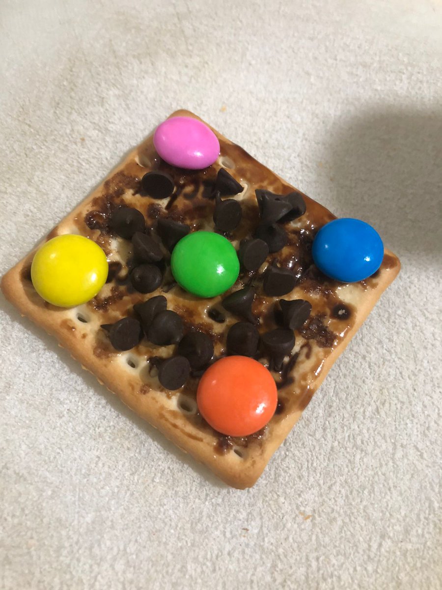 Elena_almisf's tweet photo. Woow look this one with dark chocolate and some colorful gems this is my favourite crackers recipe now join me in and make your own amazing recipe and share
@NutriChoice #SnackerCrackerContest https://t.co/QzK4sz0yyK