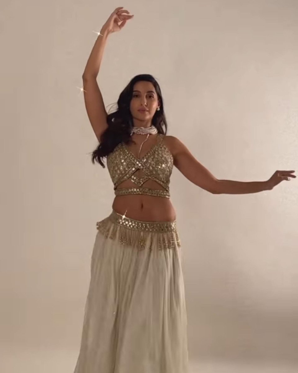filmfare's tweet photo. The ever glamorous #NoraFatehi never fails to set the internet on fire. 🔥 https://t.co/51XN2BT2vX