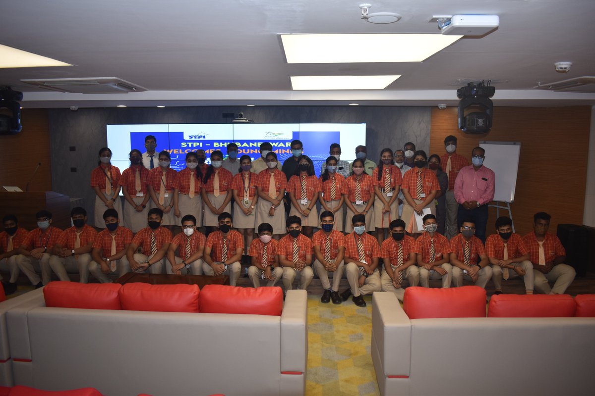 stpibbsr's tweet photo. On the occasion of #WorldScienceDay @stpibbsr organized visit of students from #DAVCSPUR & #SaiInternationalSchool to acquainted on the Technological Innovation,to encourage them for Innovation,to be Creative as well as to aspire for an Innovation led Entrepreneurship in future. https://t.co/SvrqI3d4tL