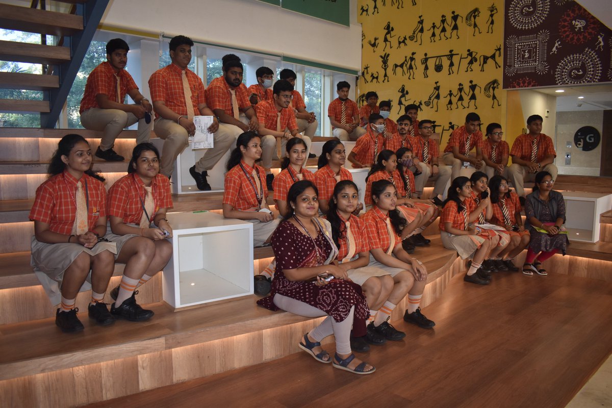 stpibbsr's tweet photo. On the occasion of #WorldScienceDay @stpibbsr organized visit of students from #DAVCSPUR & #SaiInternationalSchool to acquainted on the Technological Innovation,to encourage them for Innovation,to be Creative as well as to aspire for an Innovation led Entrepreneurship in future. https://t.co/SvrqI3d4tL