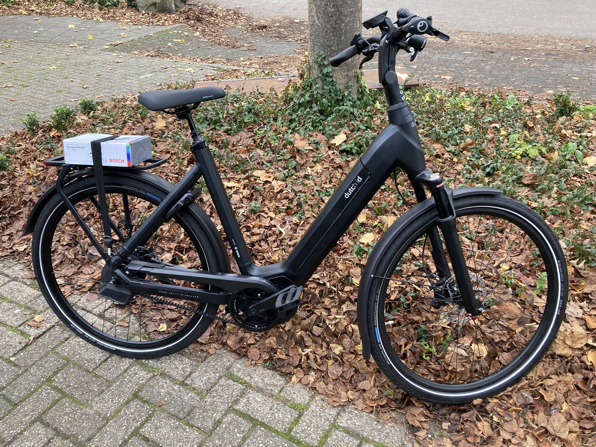 vVelzenFietsen's tweet photo. Vanmiddag gaat deze #DutchID Phantom 85Nm Automaat e-Bike naar onze nieuw klant! 🥳 https://t.co/We6aXMVCIf