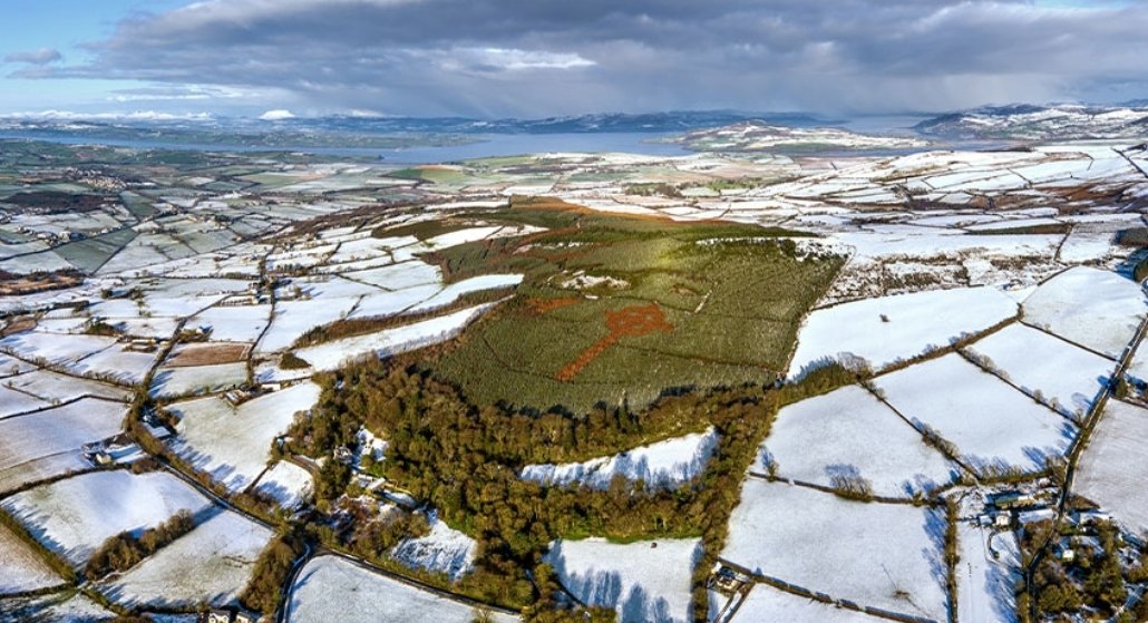 saoirse161616's tweet photo. Today is the Anniversary of the Creator of The Emery Cross. Liam Emery.........#Killea #Donegal #EmeryCross #DonegalDerry #WildAtlanticWay https://t.co/a8RZbAktC8