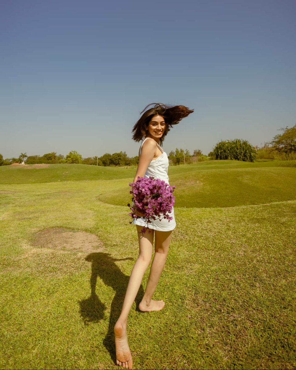 FreakinsIndia's tweet photo. Channeling the dreamy vibe like 🥰

Shop from the dreamiest collection, link in bio 🌾
-------------------------

#freakins #whatsyourfreak #whitedress #newcollection #madeinindia #suggestedforyou #fashion #denim #bhfyp #moodygram #fashionstyle #countryside #editorial https://t.co/J3VfRcF3im