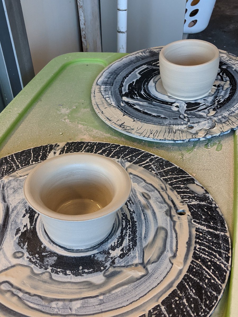 ArtwithHarkins's tweet photo. Potters first time on the wheel! Great work! #patriARTISTS @NAHS4AFHS @JenCave_73 https://t.co/YXkNrwWeWp