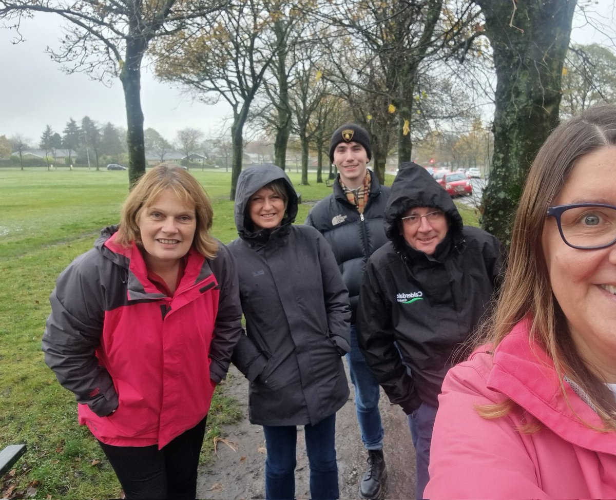 whiley_fox's tweet photo. A few hardy souls braved #middaymetime today at a damp and autumnal Savile Park Moor @ActiveCdale @sportyMC https://t.co/ckyHlCDOGJ