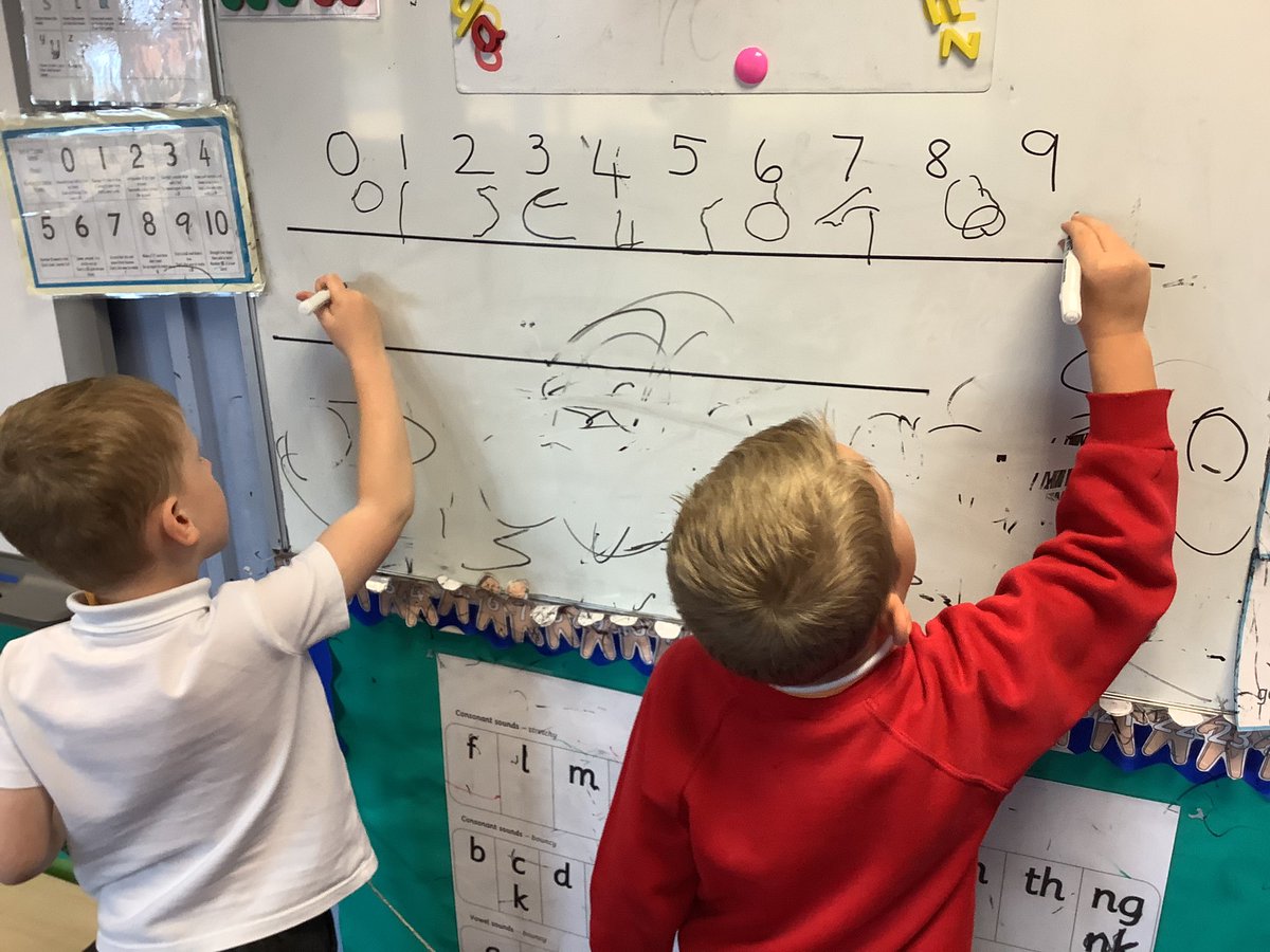 RECEPTIONOPS's tweet photo. @RECEPTIONOPS number formation… It’s always good to practice writing your numbers.
#maths #nationalmathsweek https://t.co/p58AnKEd7f