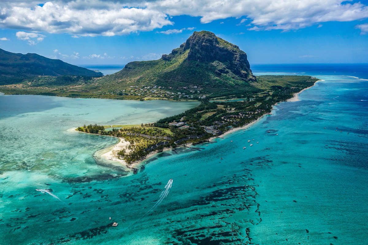 Mauritius_UK's tweet photo. We are thrilled that @harrietsime @DailyMailUK enjoyed her visit to Mauritius! From our vibrant markets to our diverse culture and exquisite cuisine, discover exactly why it’s time to visit #MauritiusNow! https://t.co/aDqYGF1Zow
📷: Xavier Coiffic https://t.co/Zff5PWvi8g