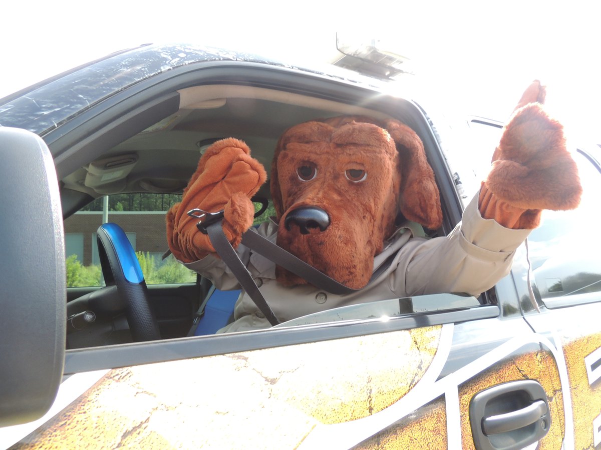 jccpolice's tweet photo. Just a reminder that seat belts save lives. Buckling up gives you your best defense against injury or death in a crash.   #BuckleUpPhoneDown #ArriveAlive #ClickItOrTicket #DriveSafeJCC https://t.co/R3OdRsO90o