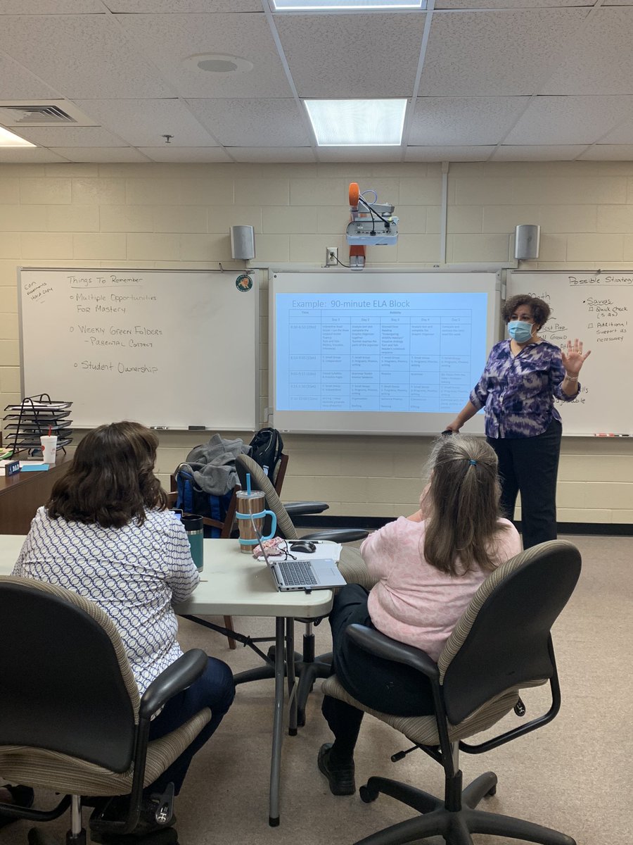 crewscontrol47's tweet photo. Thanks Dr. Foster for visiting @LIVEOAKELEM  to provide Professional Development on Setting up ELA Blocks for Success! @DrTiffanyRicha1 @
ncssbethebest https://t.co/cmiLwnV1tF