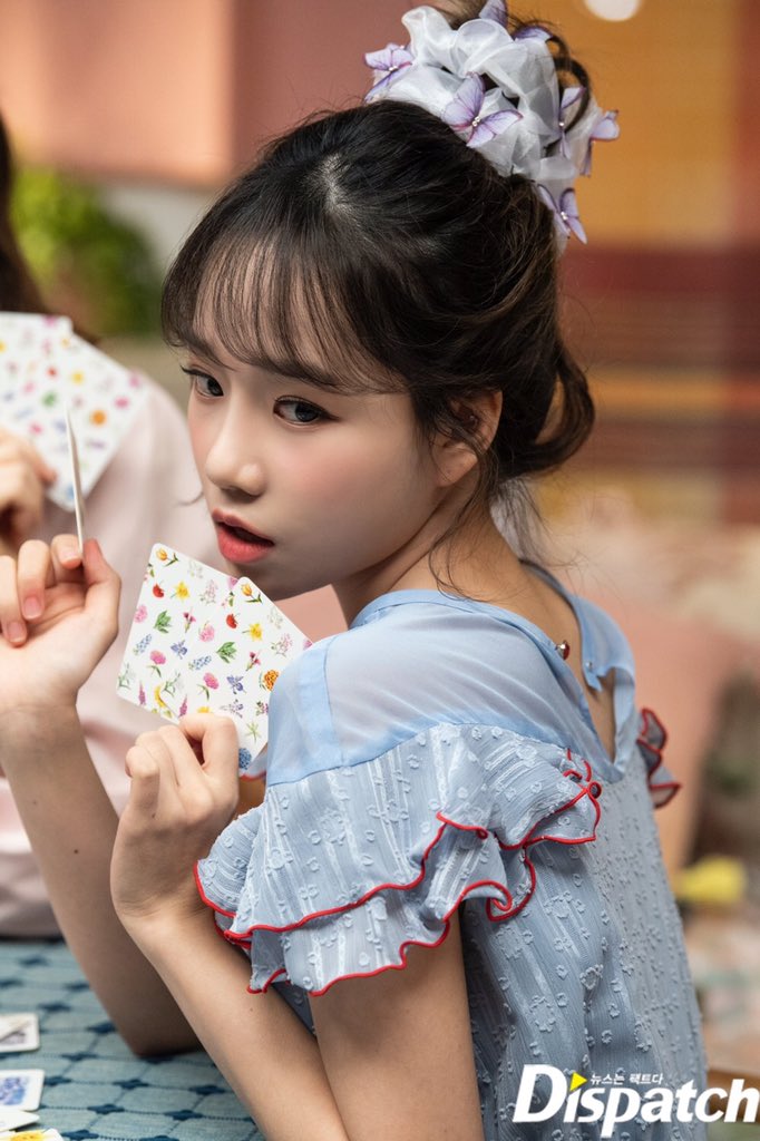 ｡˚ . ✩ ˚ ｡ (@tinygirlspics) on Twitter photo 