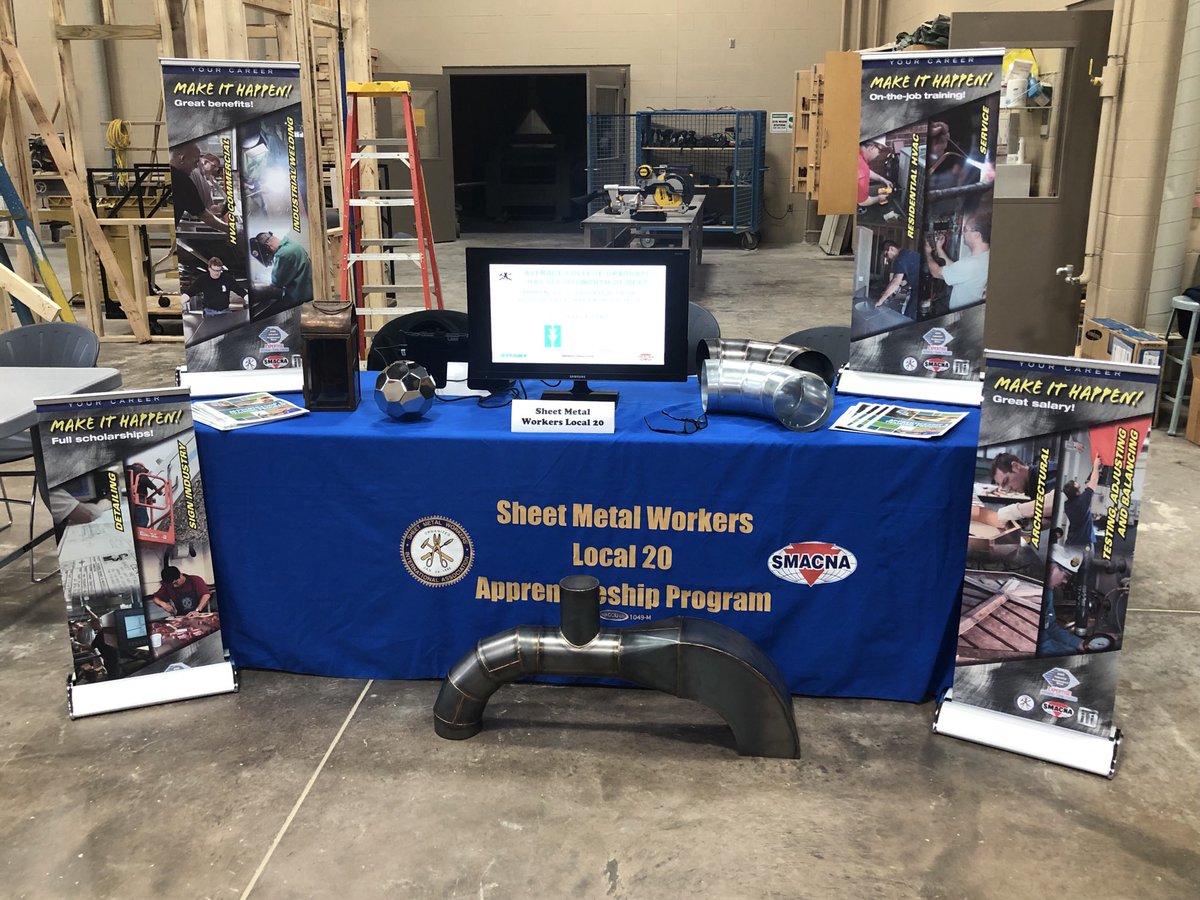 irishbenson53's tweet photo. Set up and ready for the Southern Indiana Career and Technical Center Career Fair today in Evansville. #SMARTLocal20 @iTisheetmetal @INConstCareers https://t.co/DQOV5O0D6F